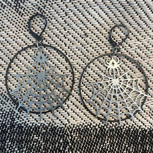 INNER WOLF JEWELRY. Halloween Spider Hoop Earrings.